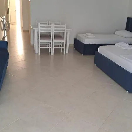 Apartament July's Wlora