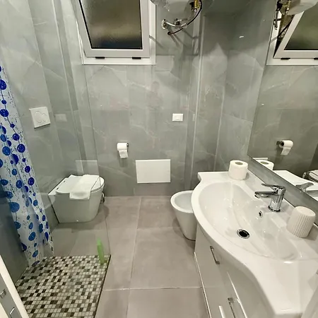 Apartamento July's