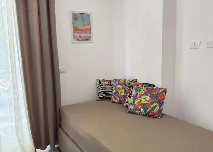 July's Apartment *
